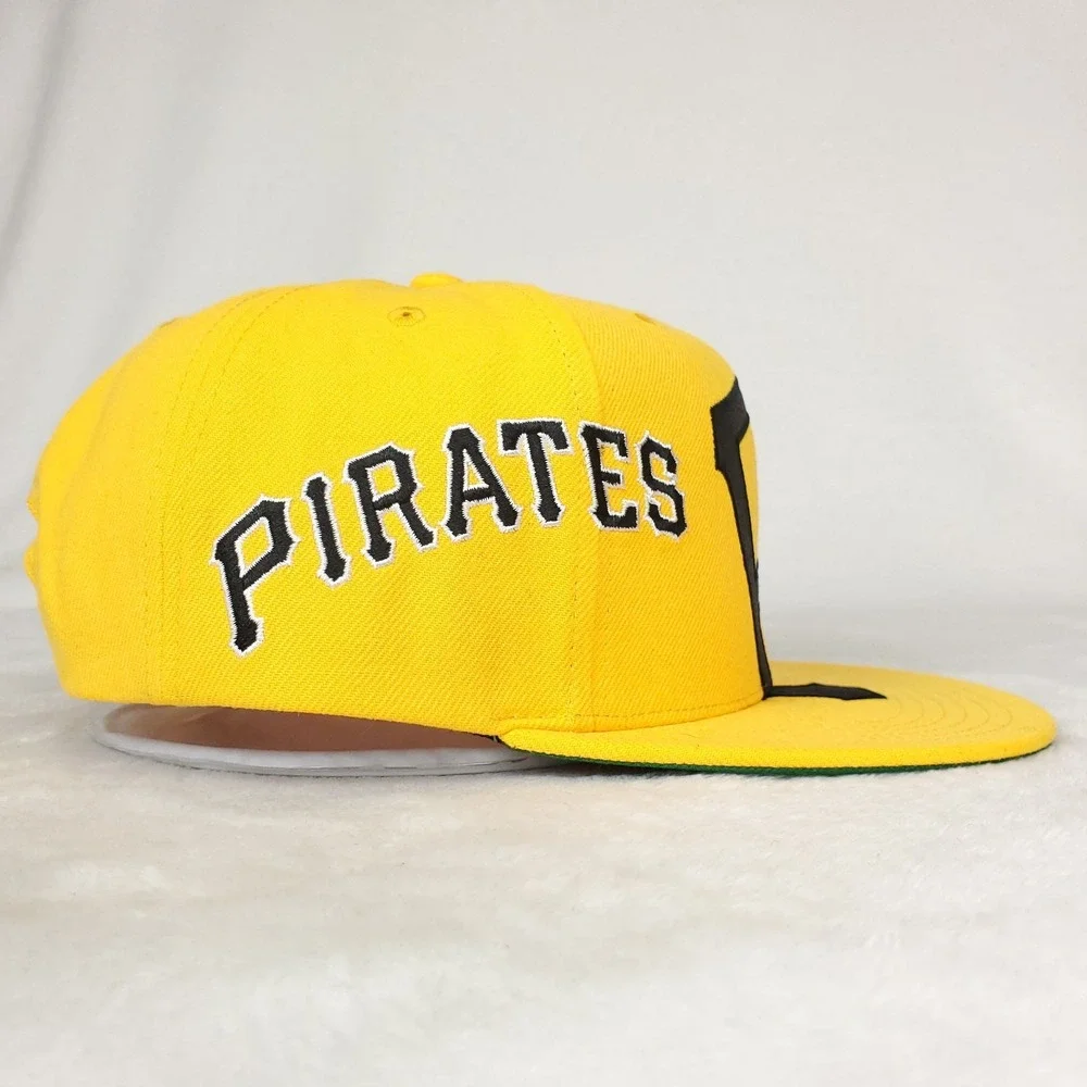 Pittsburgh Pirates Mitchell & Ness MLB Snapback Hat Cap Embroidery Logo NWT
